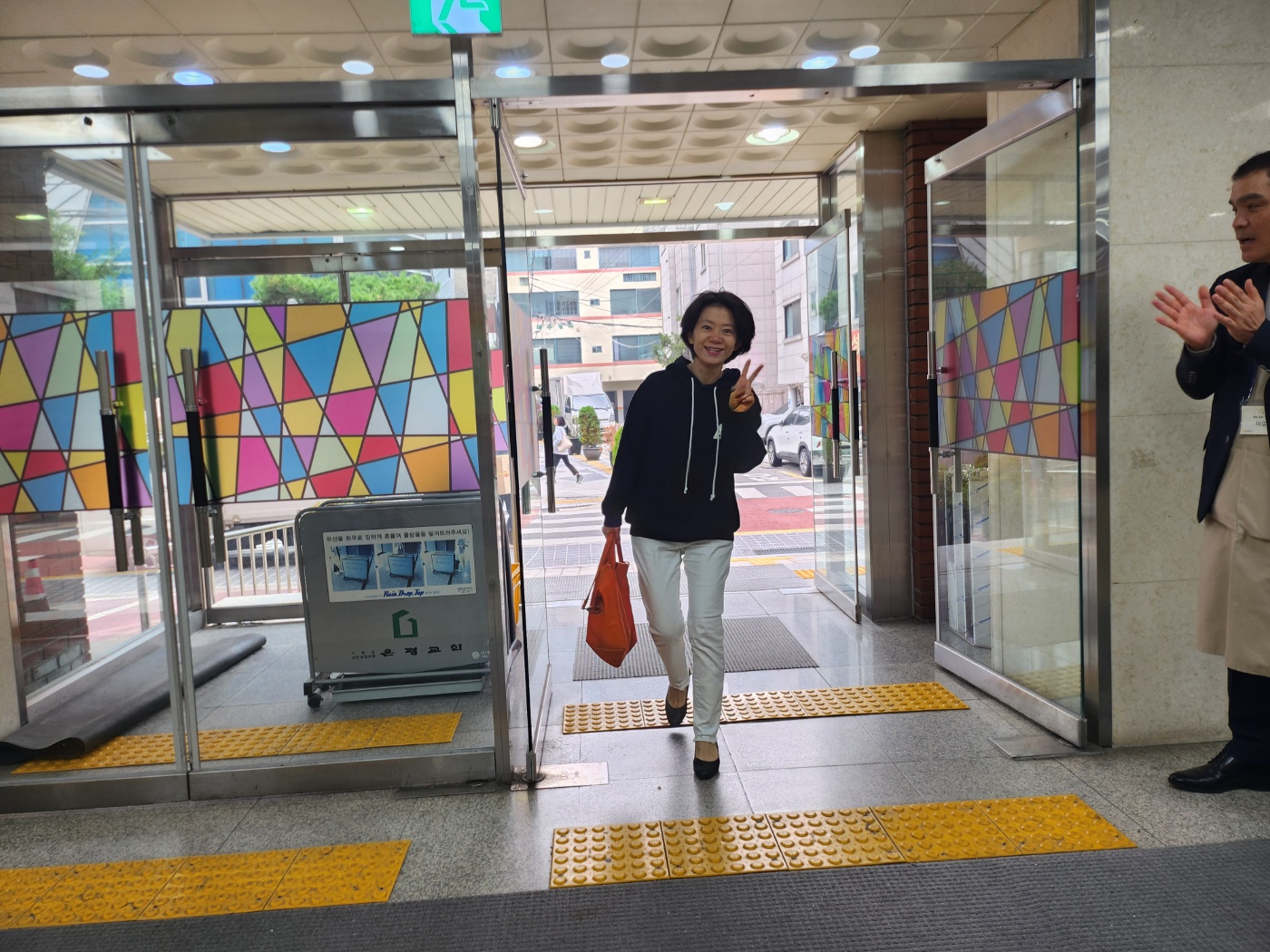 웰컴08.jpg