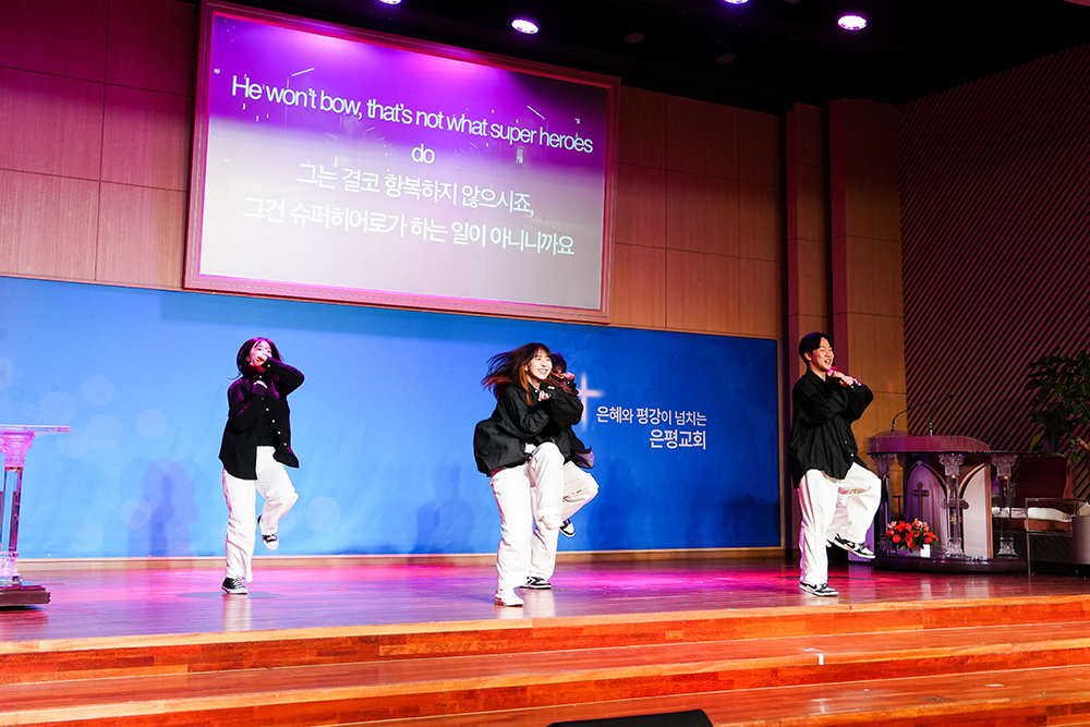 청년예배-57.jpg