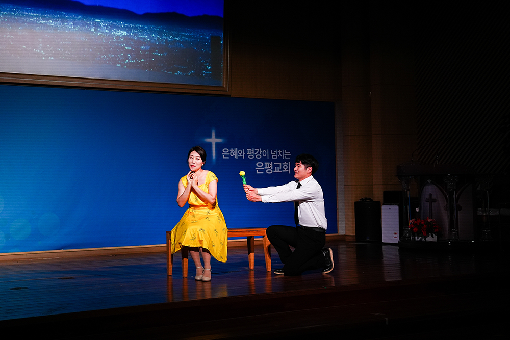 청년예배-65.jpg
