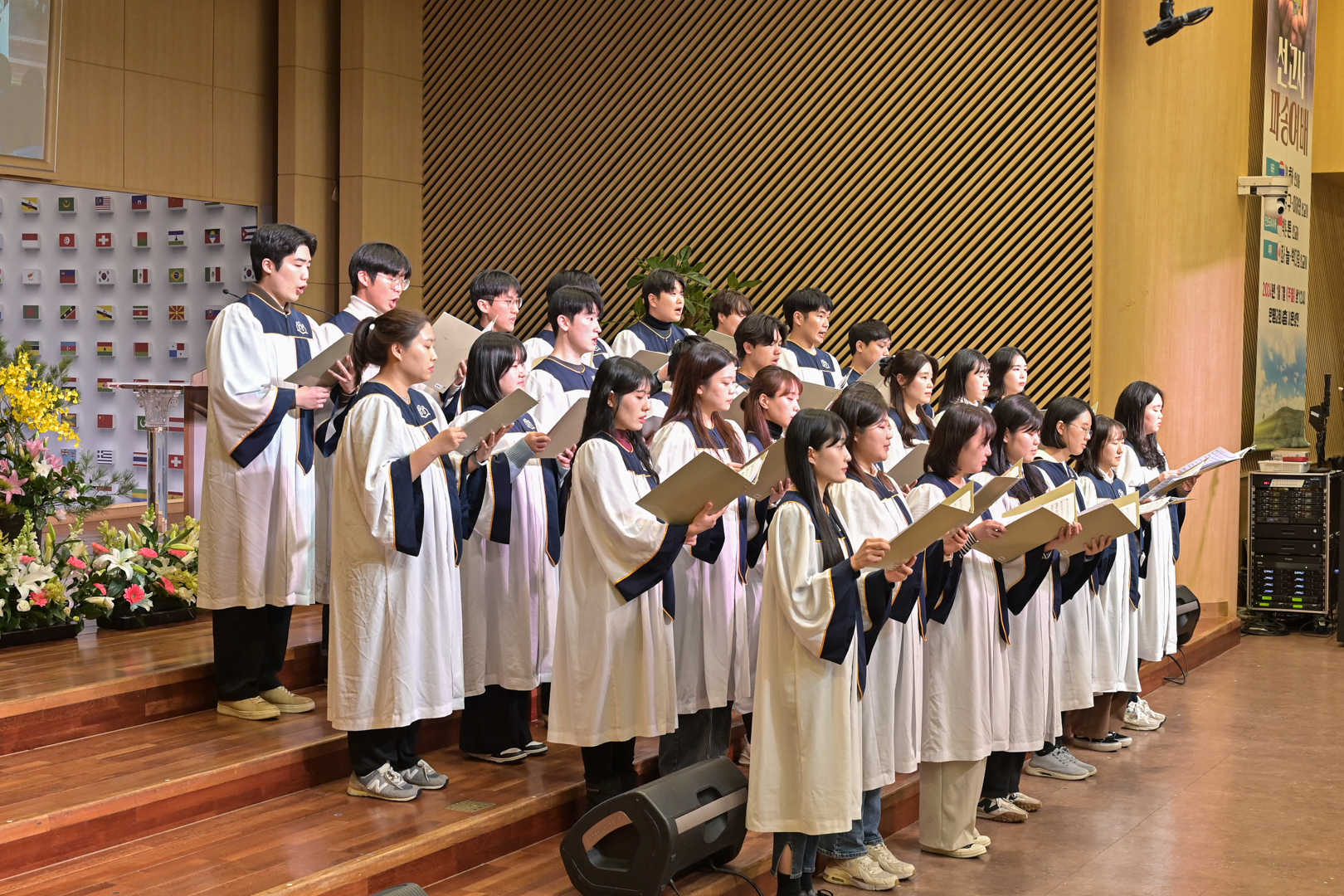 BOM_4702.jpg