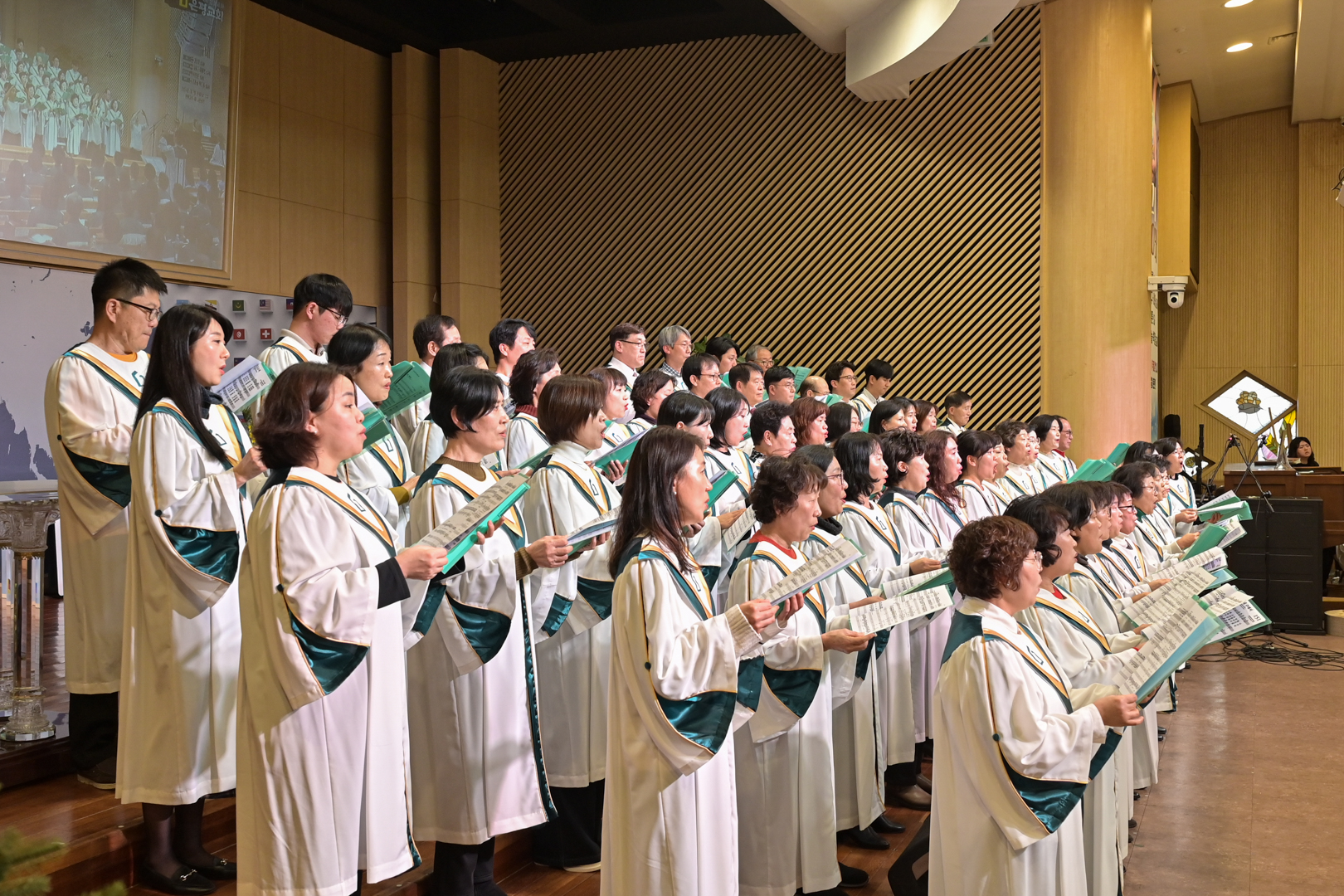BOM_4670.jpg