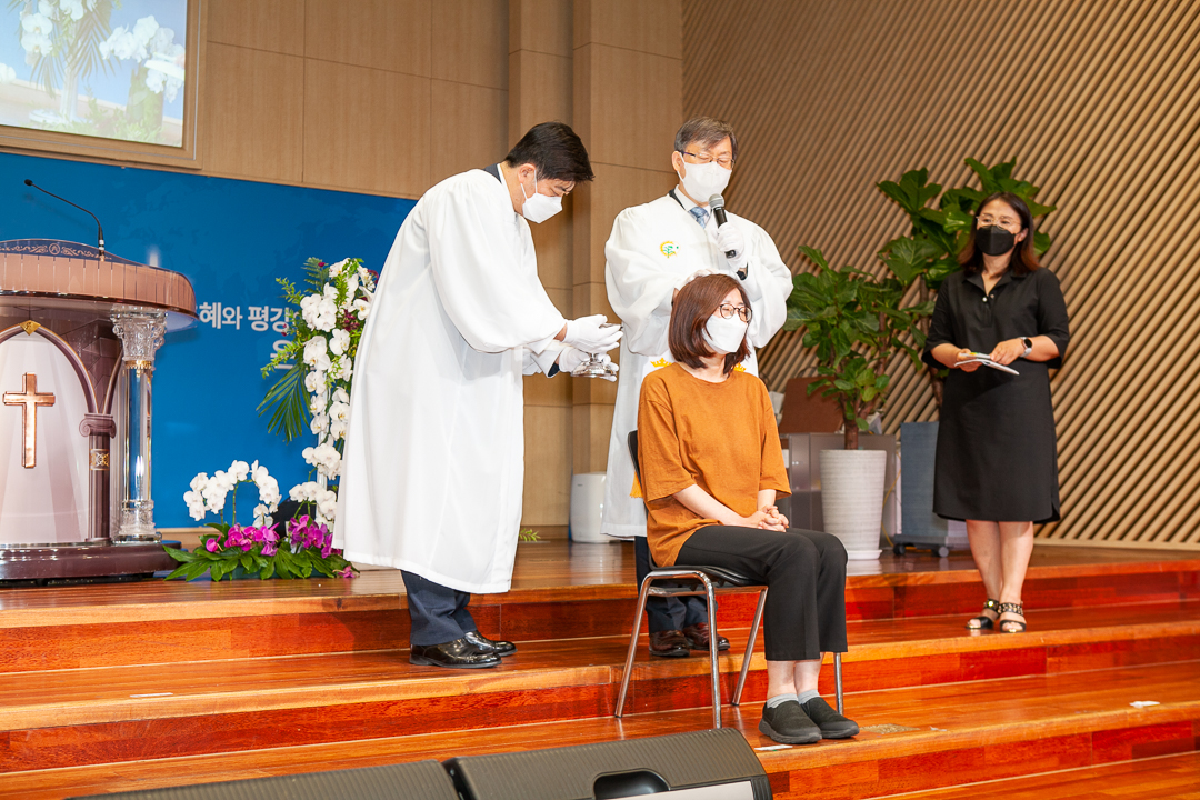 220629 수요예배 셰례식_28.jpg