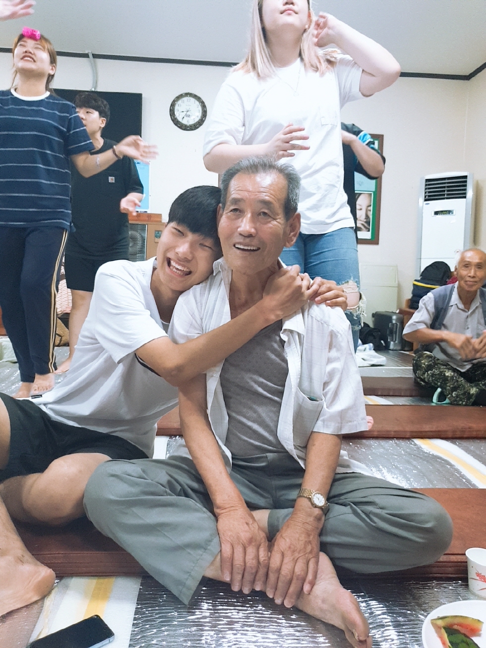 크기변환_KakaoTalk_Moim_7AGEZQNp7wtgCC5AqLH3it16jS68nv.jpg