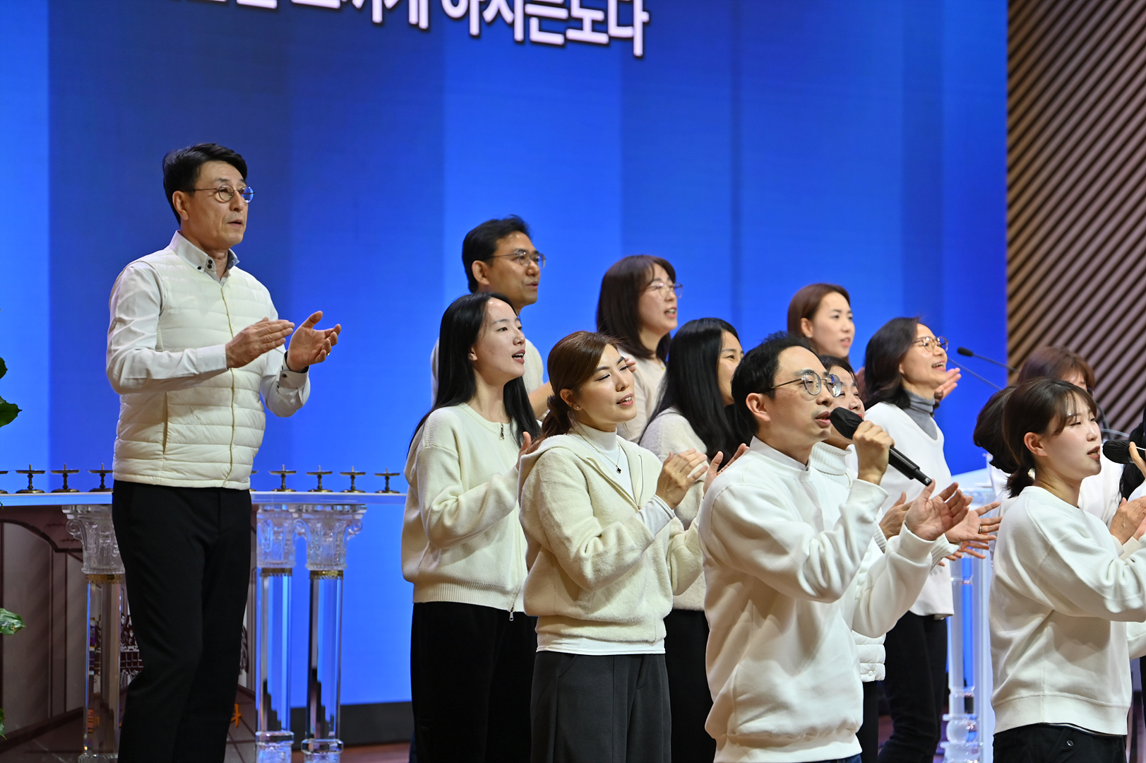 2025 송구영신예배_0041.jpg