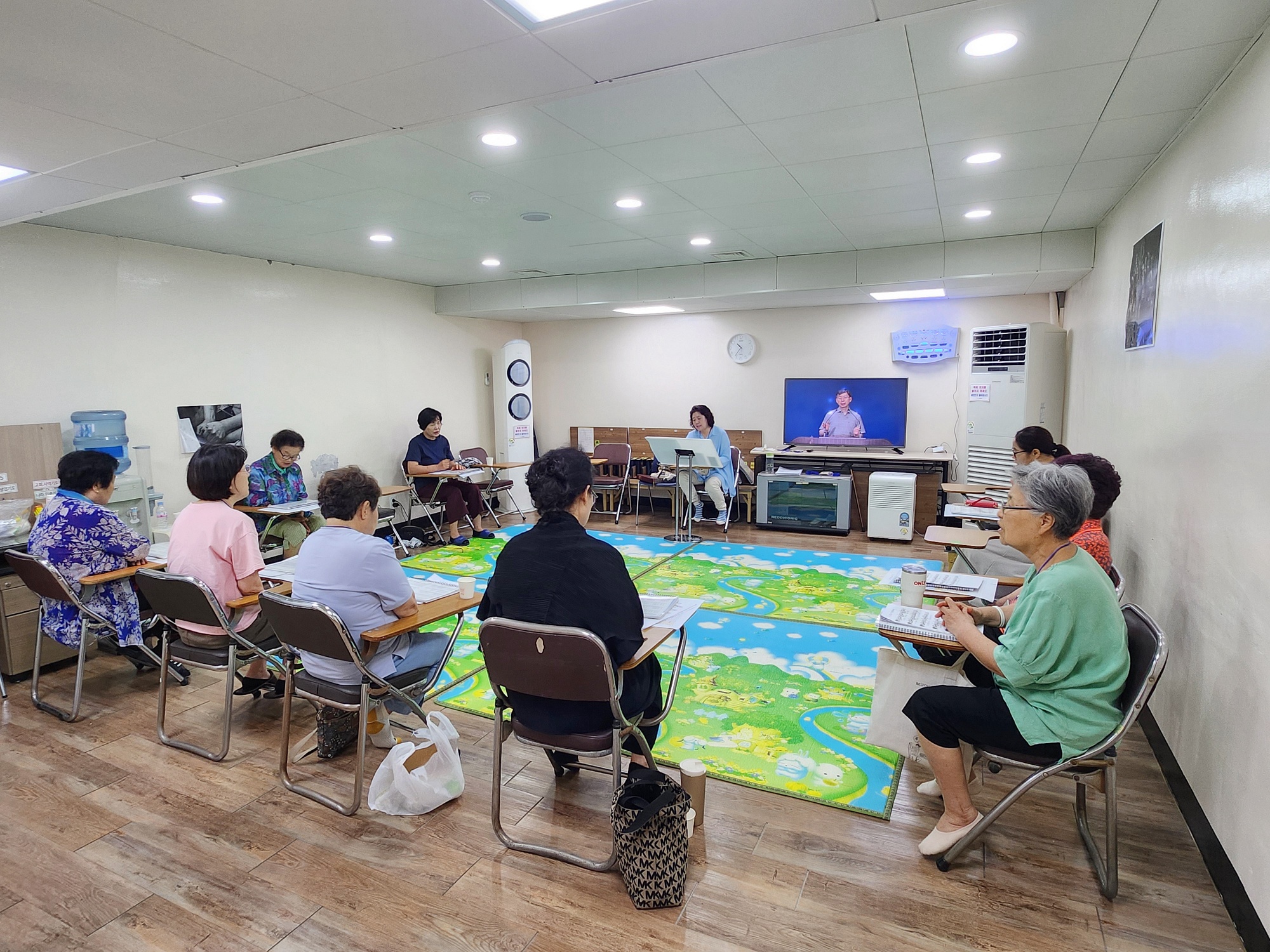 1TalkMedia_i_3be82732c789-24사이즈줄인것.jpg