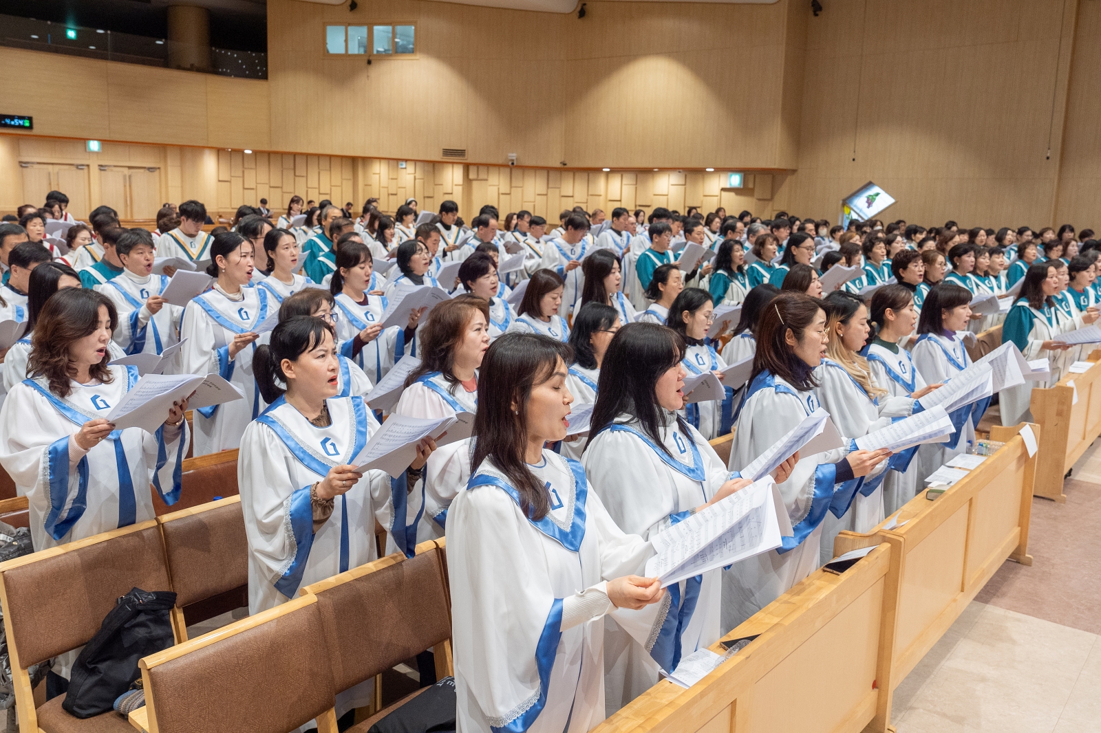KUM00233크기조절.jpg