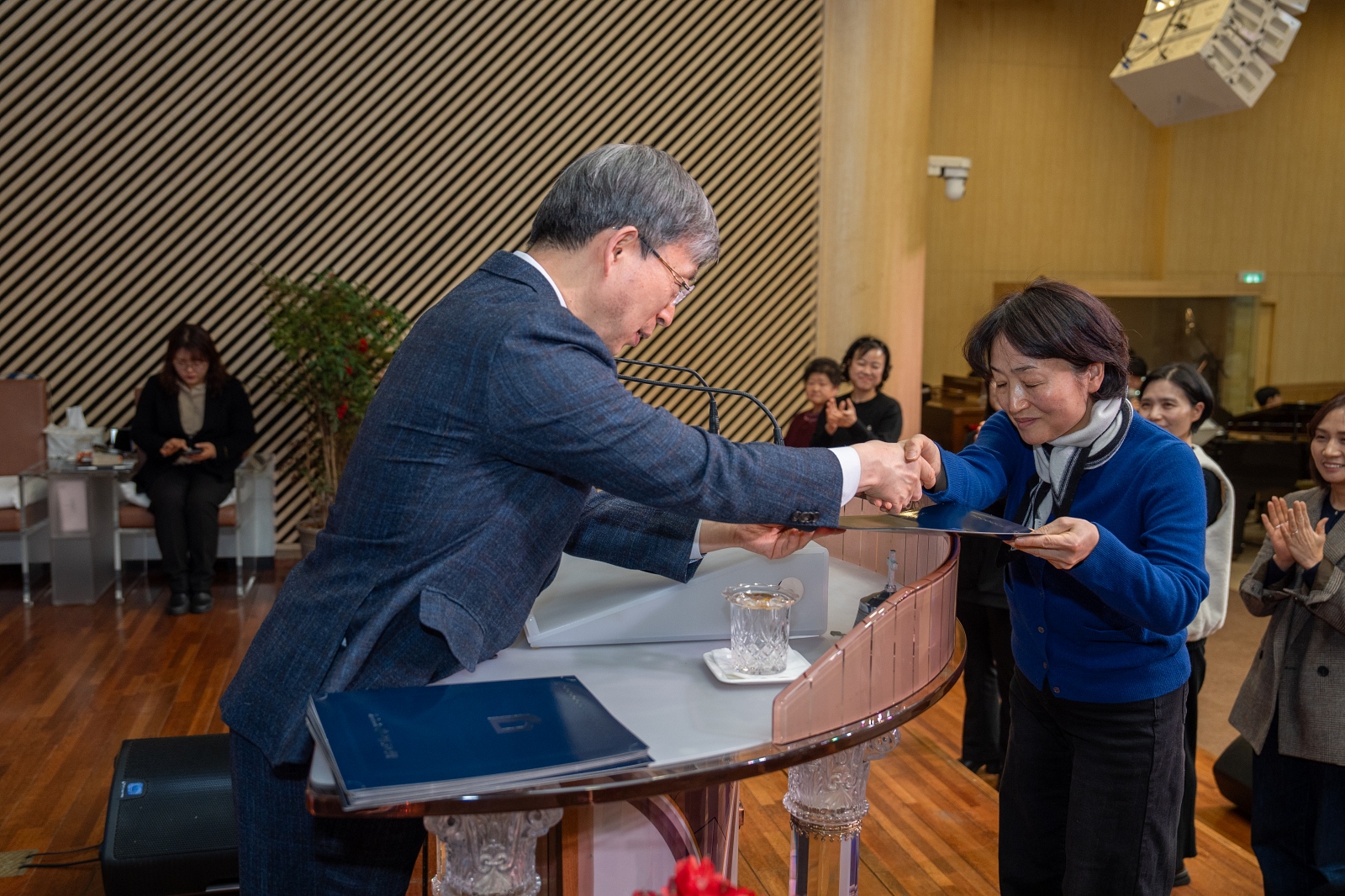 KUM01774사이즈줄인것.jpg