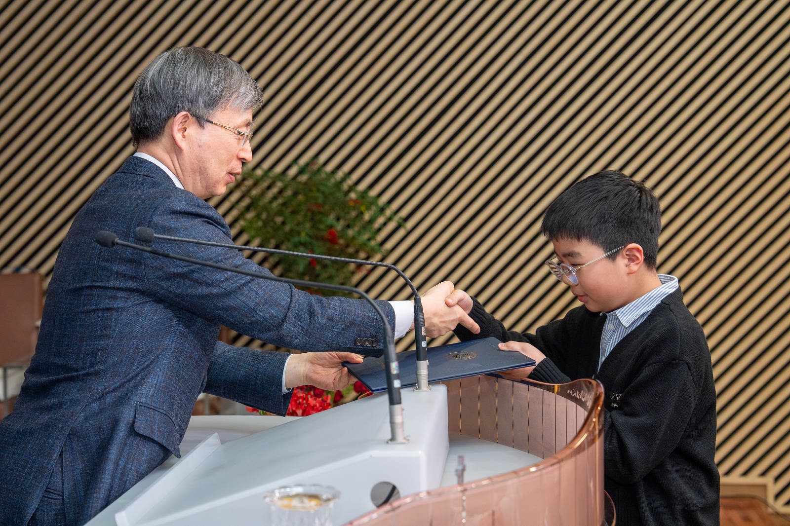 KUM01702사이즈줄인것.jpg