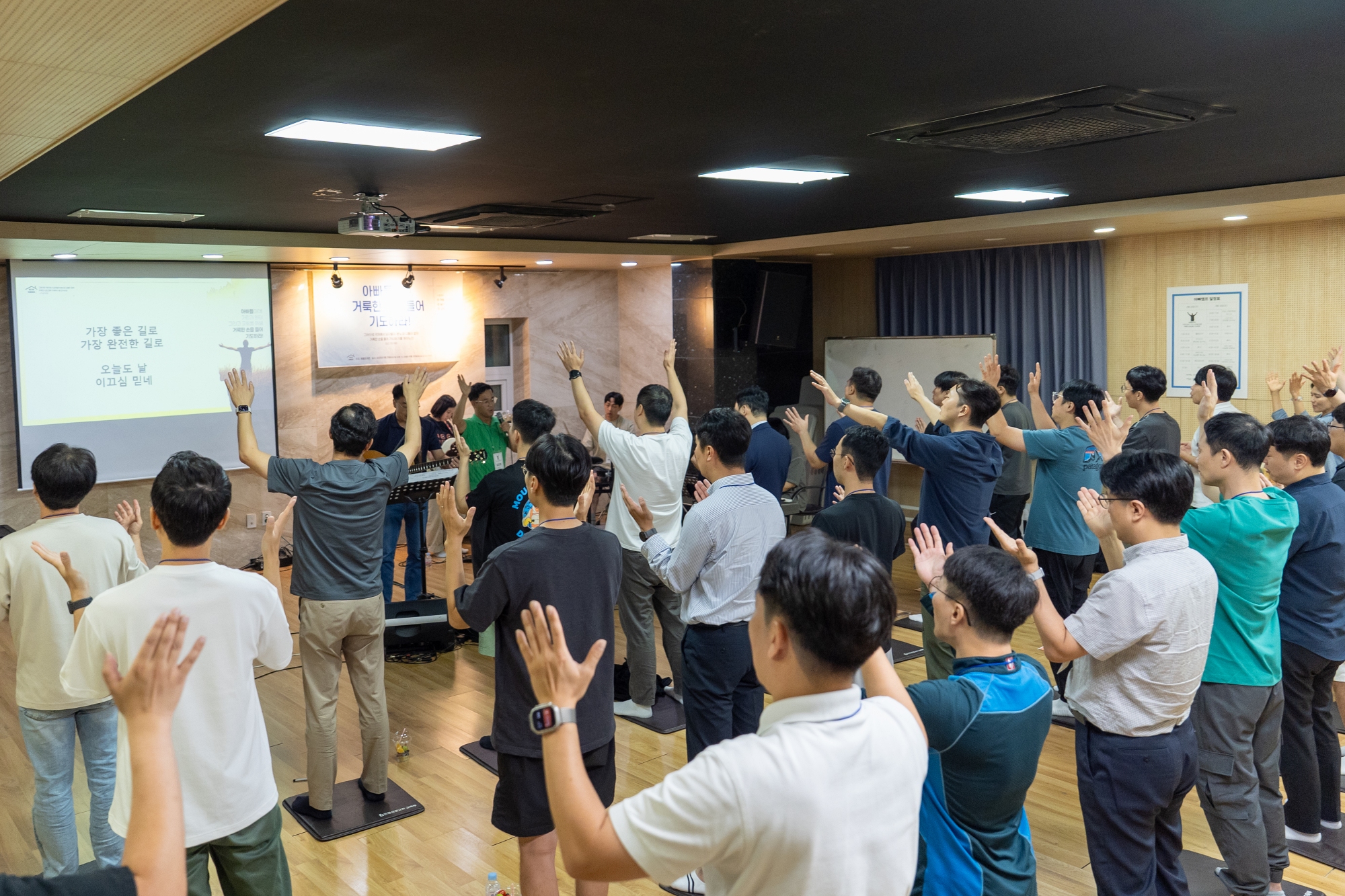 KUM03052크기조절.jpg