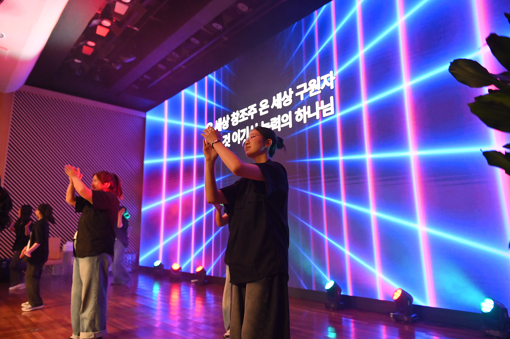 온세기260619_0049.jpg