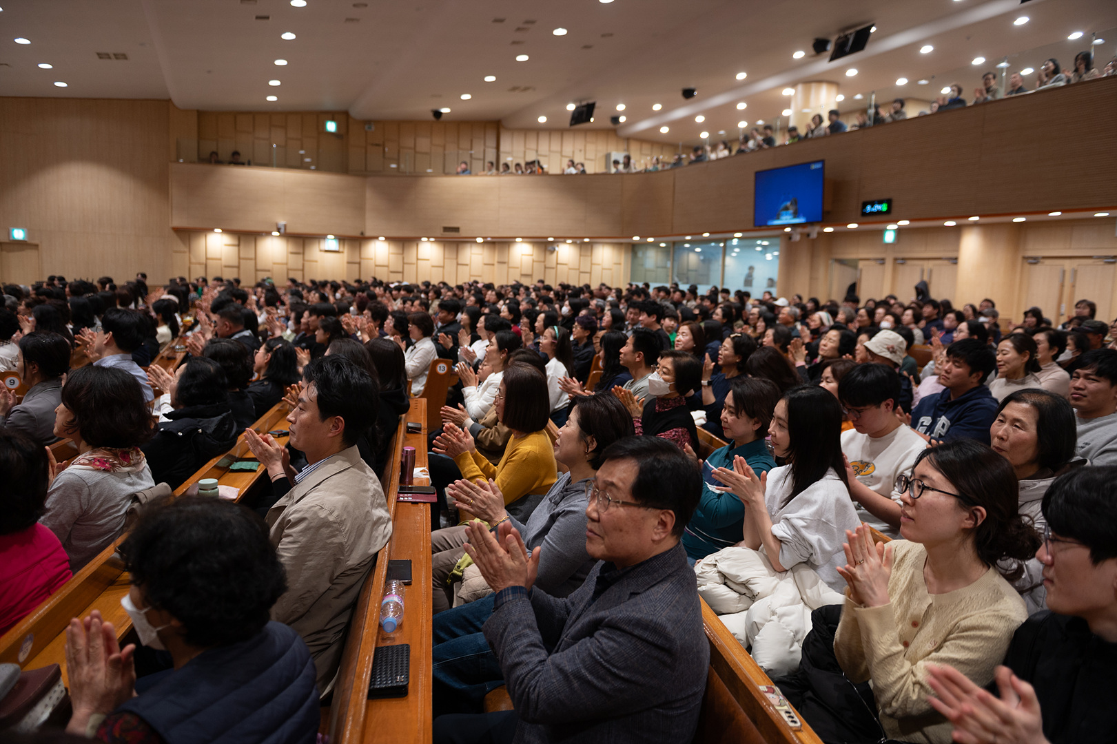 간증집회_션_041.jpg